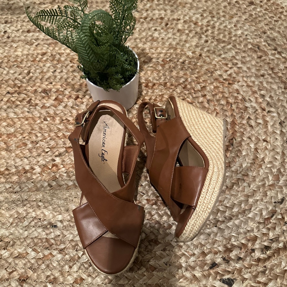 WOVEN WEDGE HEELS
